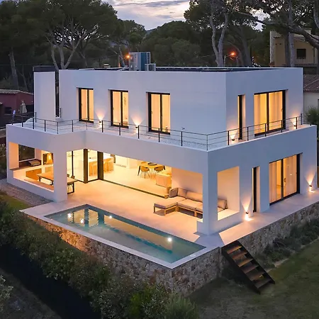 Holiday home Estela *